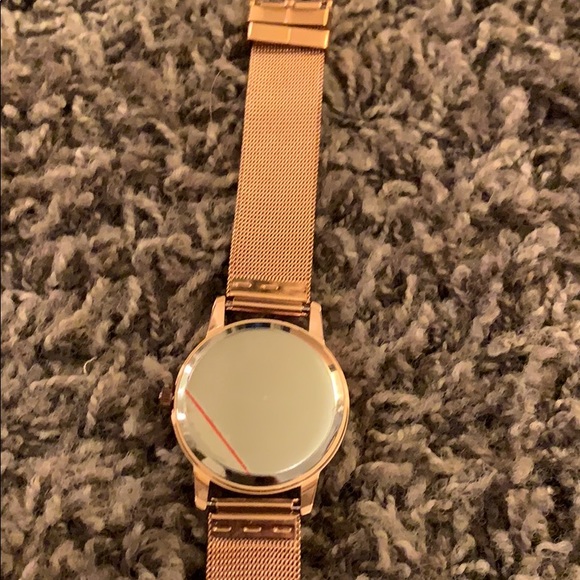 Beautiful rose gold Eddie Borgo watch - Picture 5 of 6